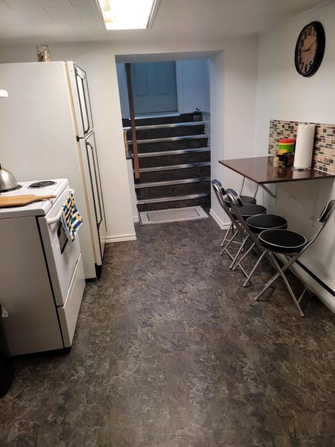 דירות אדמונדסטון Lower Level Apt 6Ft High Close To Hwy Netflix Wifi מראה חיצוני תמונה